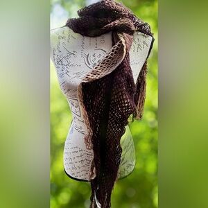 Ruffled Knit Scarf with Fringe
New with Tag / Never Worn